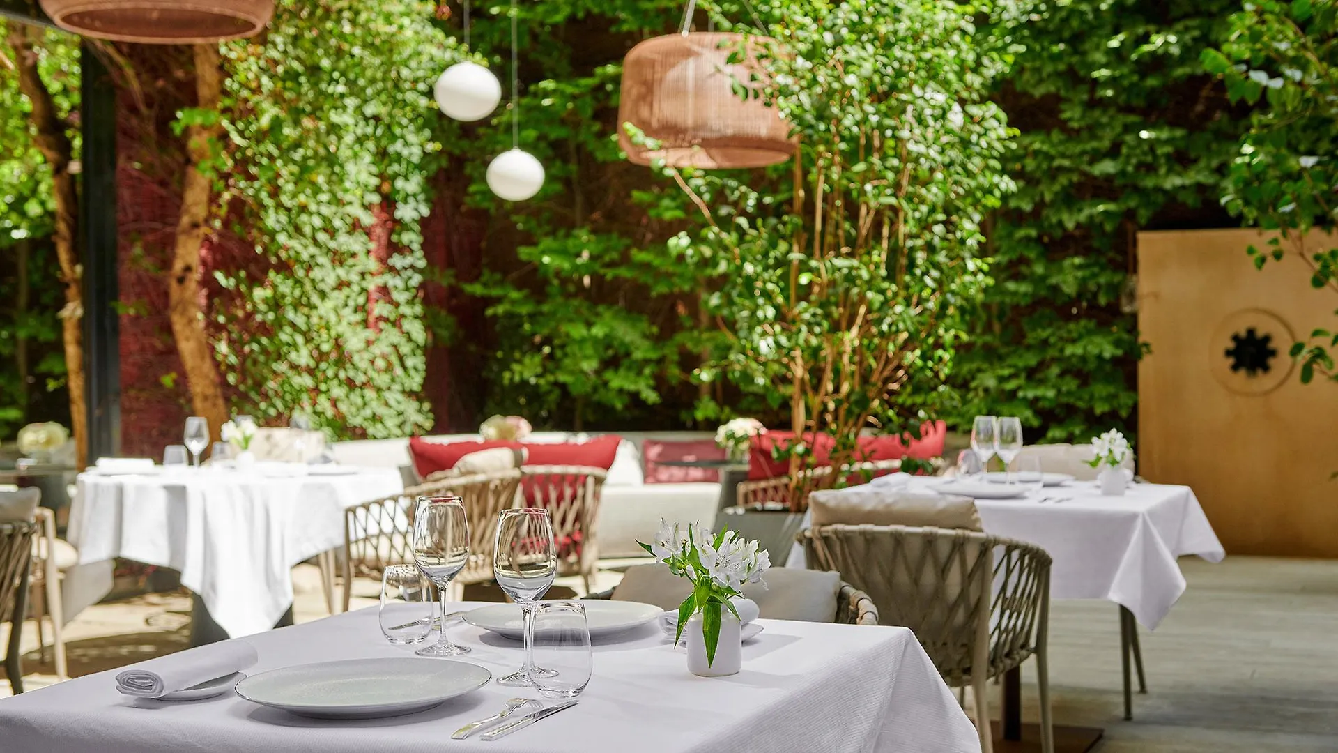 Hotel Lancaster Champs-elysees