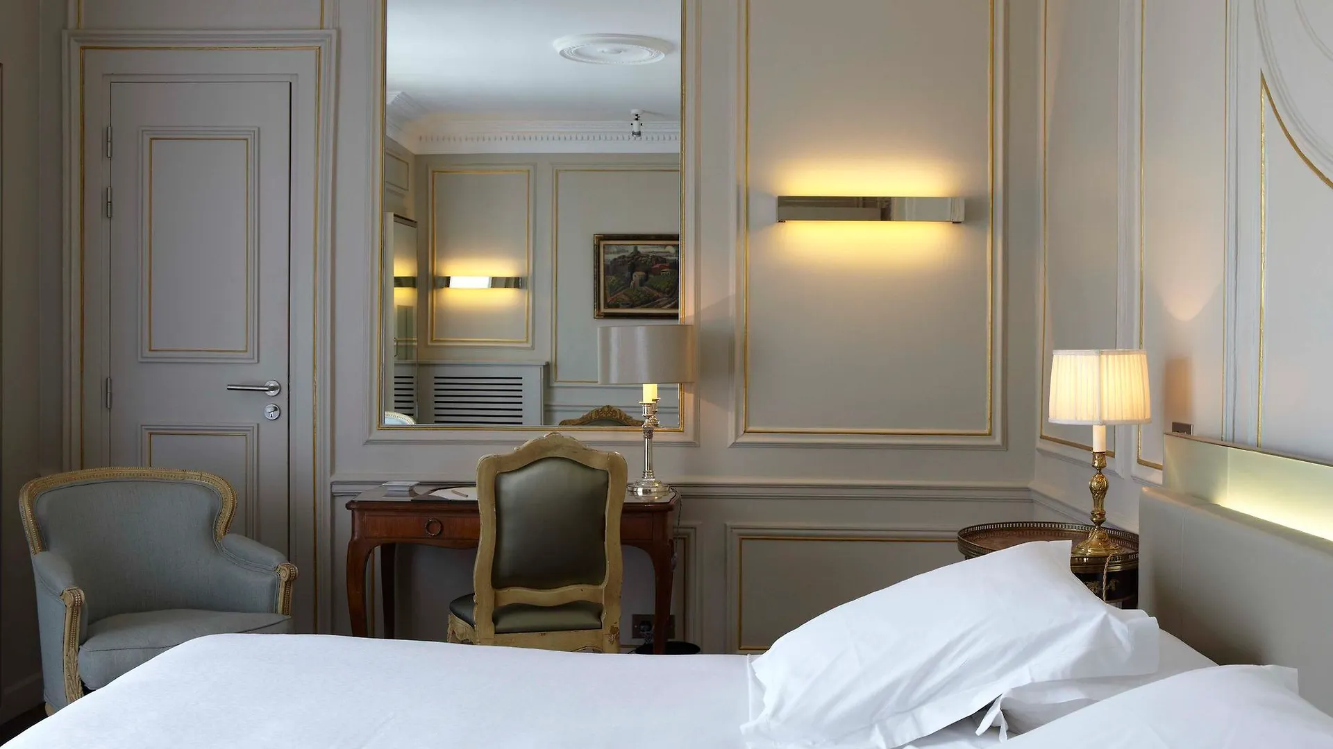 Hotel Lancaster Champs-elysees Paris
